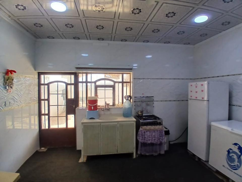 🏠 دار للبيع في خانقين - حي بختياري
الموقع: بختياري - فرع أسواق المندلاوي.

المساحة: 200 متر.

تفاصيل الدار:

◀️ غرفتين نوم + صالة + مطبخ + استقبال

◀️حديقة داخلية وخارجية.

◀️ بئر ماء خاص.

◀️ كراج مسقف (سقيفة كيس بان).

◀️السطح نظيف جداً والبيت جاهز للسكن.

للاستفسار والتواصل:

📞 [ ‭0770 230 3023‬] ‭
