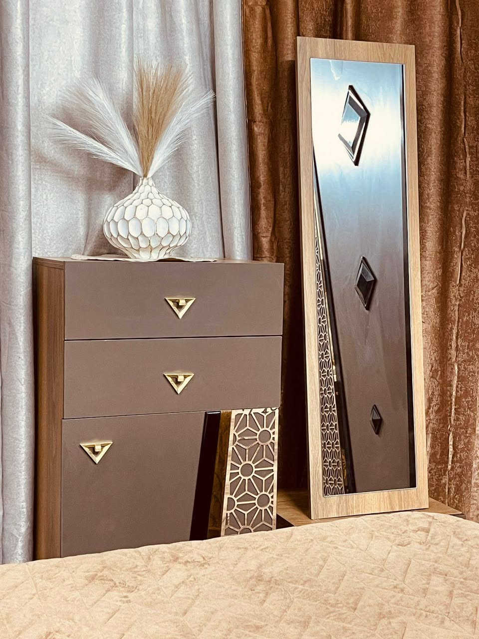 غرفه تركيه ٩ قطع وياها  ملحق اضافي مابيها اي ضرر  بغداد اي استفسار خاص


**إذا كنت صاحب هذا الإعلان وتريد حذفه لأي سبب، رجاءا أرسل رسالة إلى الدعم الفني**