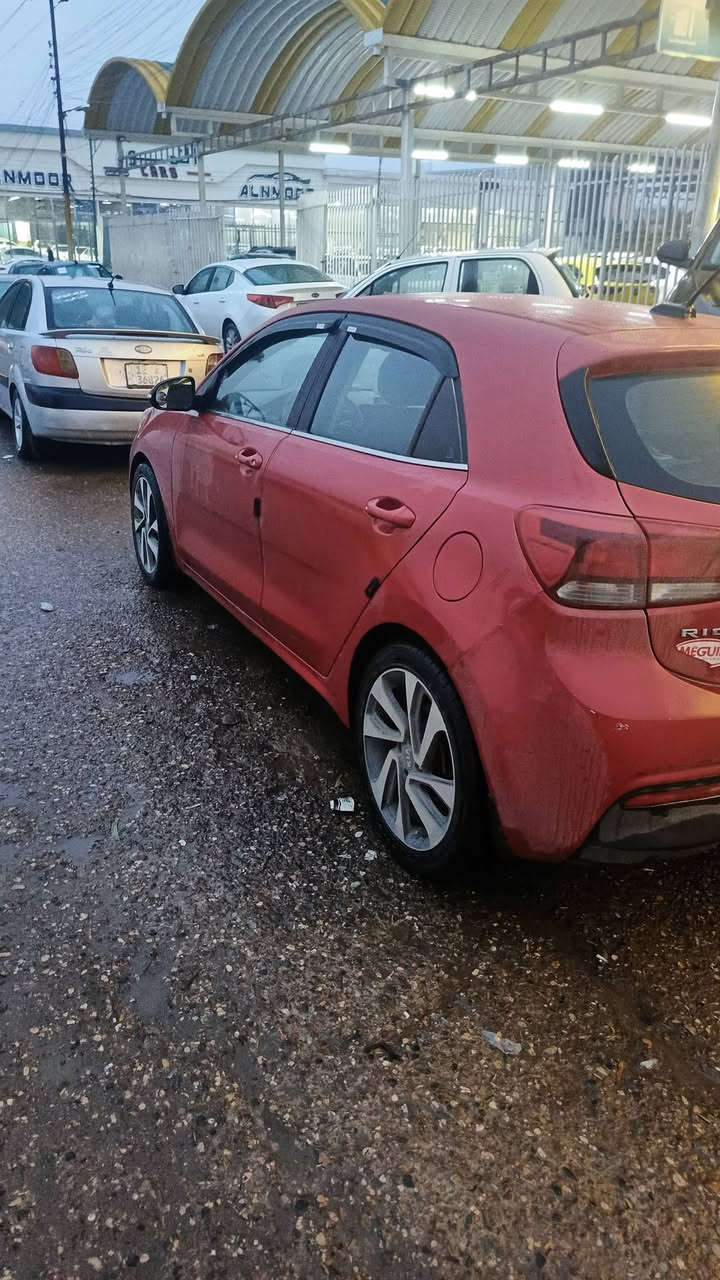 السلام عليكم ..
كيا ريو جنطة فول مواصفات موديل 2018 محرك 16 GDI
بدون صبغ نهائي فقط بارد بيها باب السايق وبالجاملغ هم شوية كير شرط محرك بداية صرف علمود بانزين عادي سيارة على ايدي وبأسمي ماناقصها شي حلوة ومرتبة تخم تاير جديد هزه وسنوية جديدة/السيارة بدون ضرر ولا حادث
السعر 119 
رقم الهاتف / ***********
