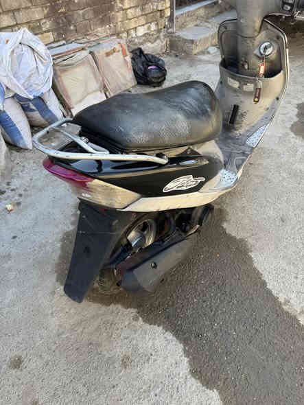 سلام عليكم دراجه ماكس منغولي للبيع الدراجه جديده ما صارلي هواي من منزلهى من الربنه علا إيدي مكفوله كلهى شغاله كل نقص ما بيهى مكاني بل مدينه الحبيبيه يم وليد ابو الكص السعر 575وبيهى مجال ***********
