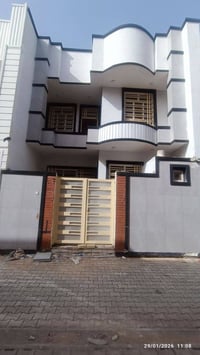 ٣ بيوت متجاورة • طابو زراعي • قرب مجسر العباس