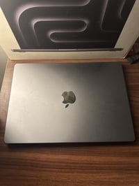 ماكبوك برو M3  رام 16  بطارية 98%   شاحنة اصلية + باكيته وياه  1,750,0...