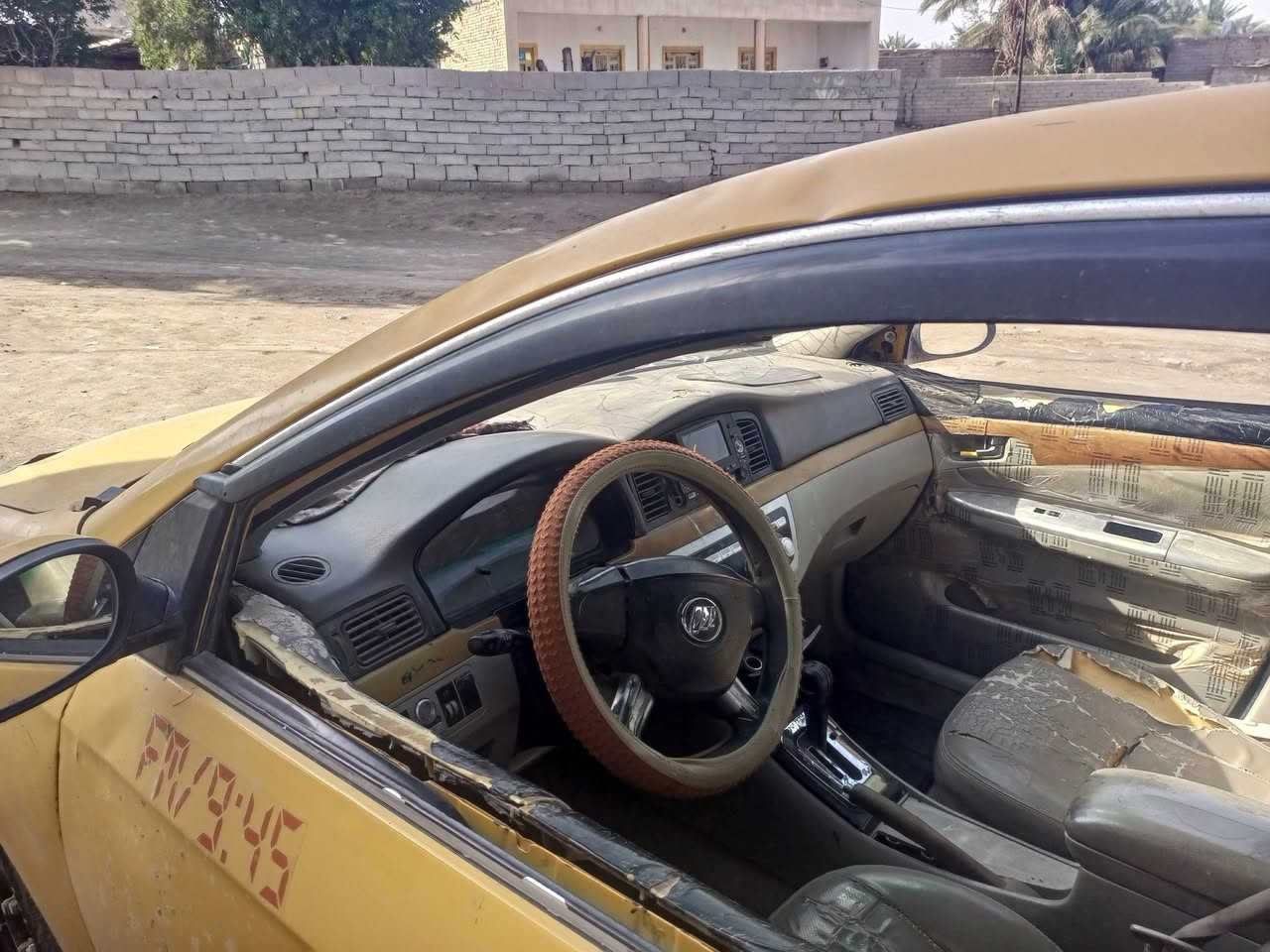 ليفان 2011 رقم سماوه مكينه وكير كورله عليهه هيئه 70 الف وغرامه وغرامه 40
حداديه زينه وكهربائيات شغاله تايرات جدد السياره زينه علا كد الحال وتفيد اهل التعمير لان مابيهه ضربه بس خياسات
مكاني الناصريه الغراف  سعرهه 17 اتعهد  بس براعيهه لحد يكلي شبيهه مابيهه
***********
