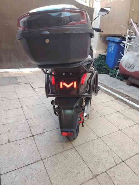 السلام عليكم دراجة2025
6 بطاريات كبيره ملف 2000

بصمه تشغيل عن بعد 

انذار سرقه 

قفل ستيرن

بريك هيدروليك 

اللايت عالي ناصي 

بيها نظام R بك 

مدرعة بالكامل

الشحنه الوحده تمشيك 50 كيلو

سرعتها ٨٥ حقيقي ٧٥ 

السعر 1.050.000 مليون وخمسين ألف

بيها مجال قليل

الدراجه صار 15 يوم من ماخذه بعدها جديده اي شخط مابيها 

العنوان بغداد ابو دشير او  المنصور 

الرقم ***********
