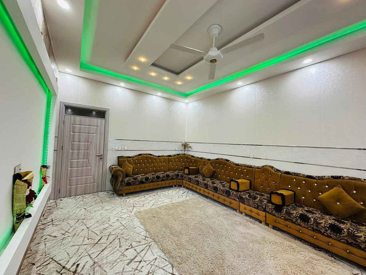 #اعلان_سكني 📒
دار للبيع حي الفلاح١ قريب على شارع الملعب، سند زراعي ٢٥ 
#المساحة/  ٢٠٠ متر/
#الجبهة/ ١٠ متر  /
#الطابق١//  ٢ غرفة نوم   استقبال مطبخ صالة صحيات 
#الطابق٢// ٤ غرف نوم صالة صحيات 

#***********
#***********

قناة التلكرام/
https://t.me/Mosul_Realestate

موقع الانستا/
https://www.instagram.com/mosul_realestate

قناة اليوتيوب/
https://youtube.com/@mosul_real_estate

#مؤمن_للعقار 
#اعلان_تجاري
#اعلان_سكني
#الصديق #الحدباء #الكندي #البلديات #السُكر #الكفاءات #المثنى #النور #البريد #المصارف #الزهور #القادسية #الايمن #الايسر 
#الموصل
#نينوى
#العراق
