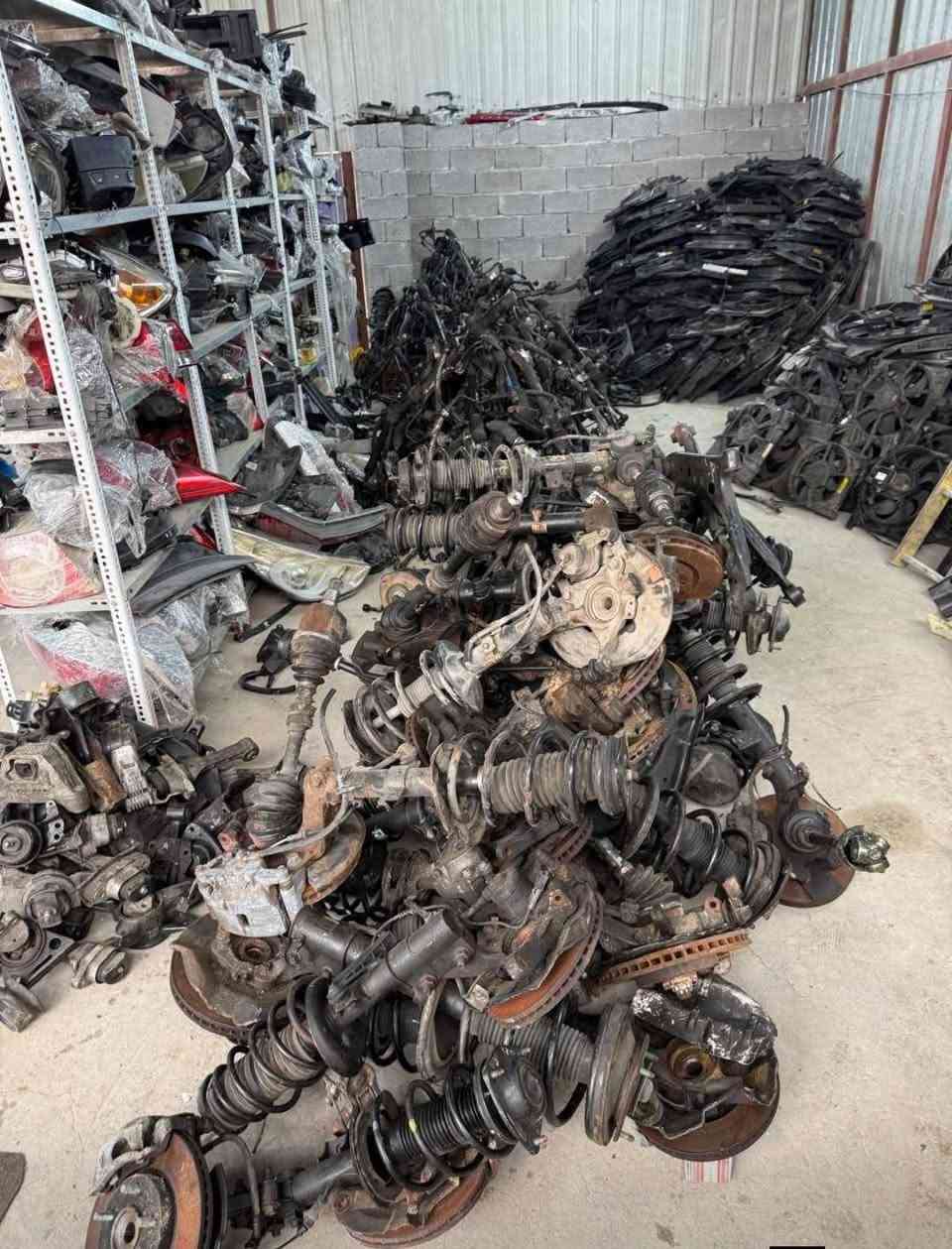 تم بحمد الله فتح محل لجميع قطع غيار لسيارات الكوري عنوان المحل ابو دشير حي صناعي مجاور علي بارد رقم الهاتف لمحل ‏‪***********‬‏
