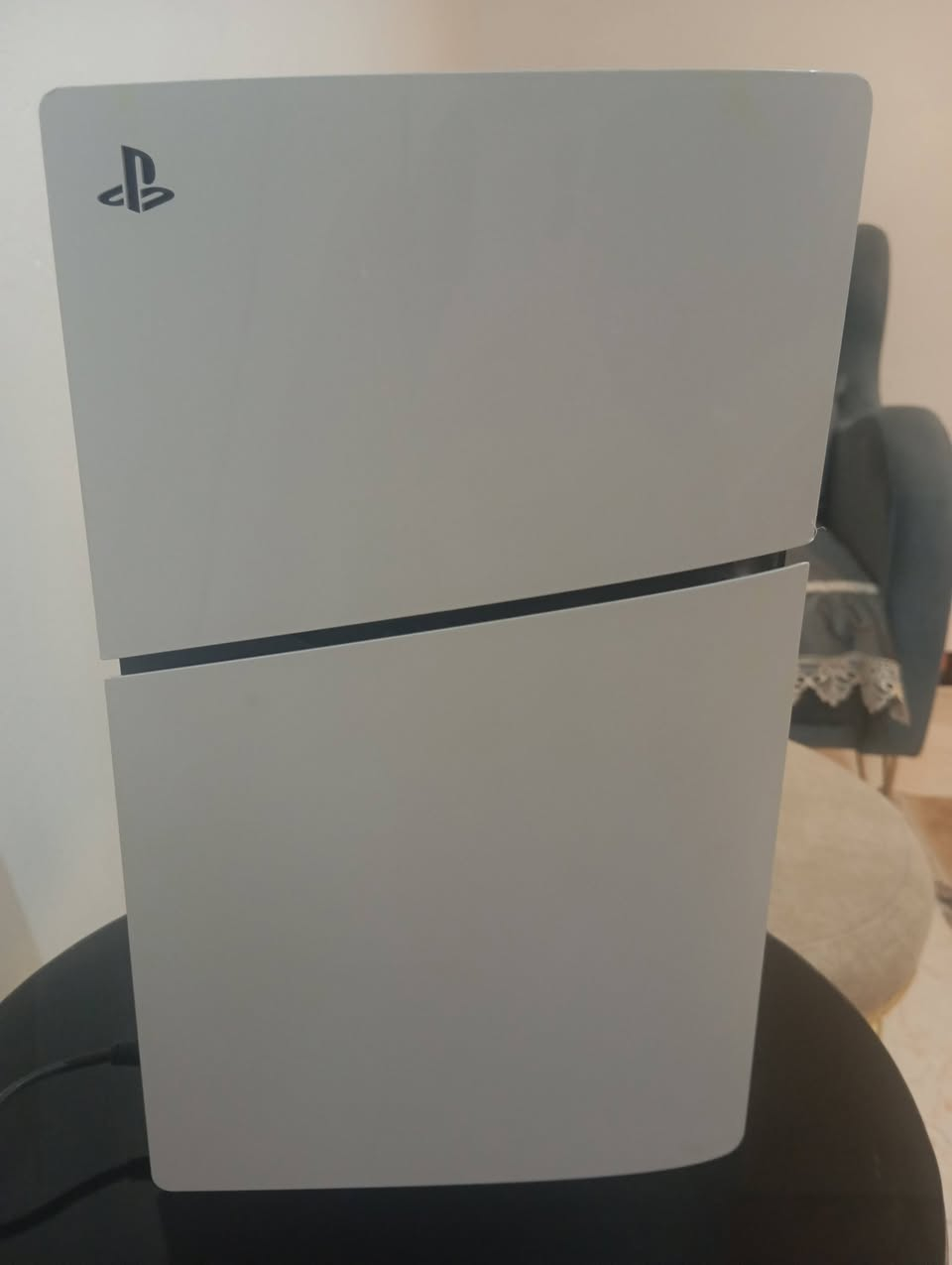 سلام عليكم ps5 سليم اوربي اصلي مُستعمل لفترة بسيطة، نظافة ممتازة و جويستك "يده" اصلية، ملحقات كاملة السعر 750، و السعر بهذا الشكل لأن الأسعار استفعت بصورة قوية جداً بالفترة الآخيرة الآسعار تتراوح مليون الى 900 و اساساً السعر جداً ممتاز و تحت السوگ، توصيل الى جميع المحافظات، ضمان فحص و استرجاع في حاول وجود اي اشكال، للتواصل خاص مازنجر أو على الرقم
***********
