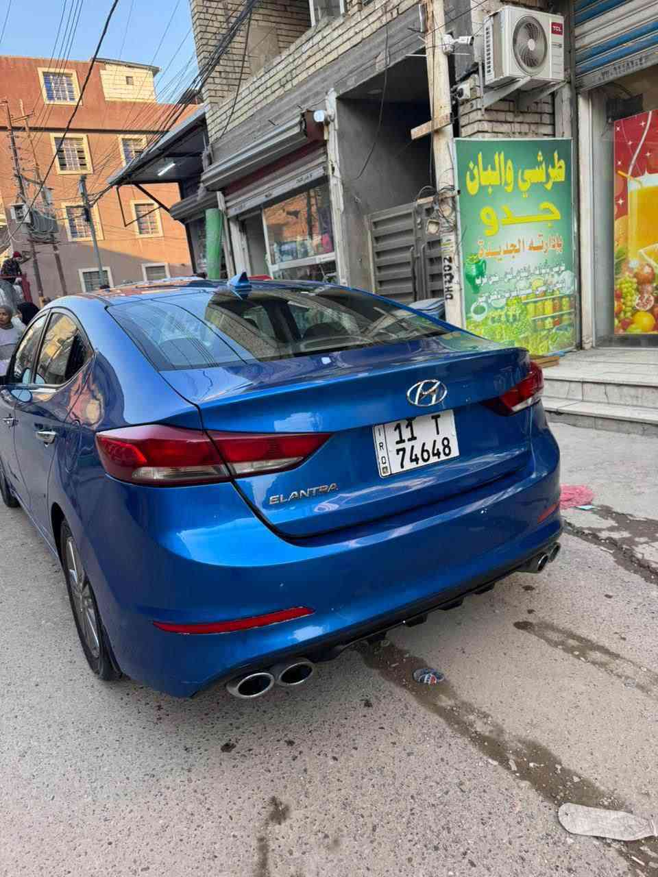 18 
بغداد سنوية بأسمي 
سلايد روف 
بصمة تشغيل 
بصمة ابواب وصندوك
تثبيت سرعة 
تدفئة كشن 
تدفئة ستيرن 
اشاير مري 
كيرك محرك ممتاز 
ايرباك بشرط 
دواخل مكفول 
تبريد ثلج
حادثها برا قبغ جنطة و الجاملغ جهة السايق ماخذ شويه من الخشم شي كلش بسيط ومعدل ومرشوش برا 
حادث العراق 
خشم جاملغ امامي جهة الصدر عدلتها ورشيته وموجودة صورته مرفقة وهم بسيط 
وباب وهلال جاملغ خلفي نفس الشي ابو تكتك ضرب الهلال وشخط الباب عدلتهن ورشيتهن 
يعني اذا تحسبها صح قطع هواي بس كلهن بسيطات لكن سوكنا تعبان عادي السيارة تبقى معيوبة المهم ماصبغ 
السيارة حلوة ونشطة ترايها وين ما تريد 
السيارة صراحة محتاجة بولش وحمام لاغير 
السعر ١٢٢ وبي مجال بسيط واني حاضر 
راسلني خاص او واتساب او اتصل على الرقم 
*********** بغداد, العراق
