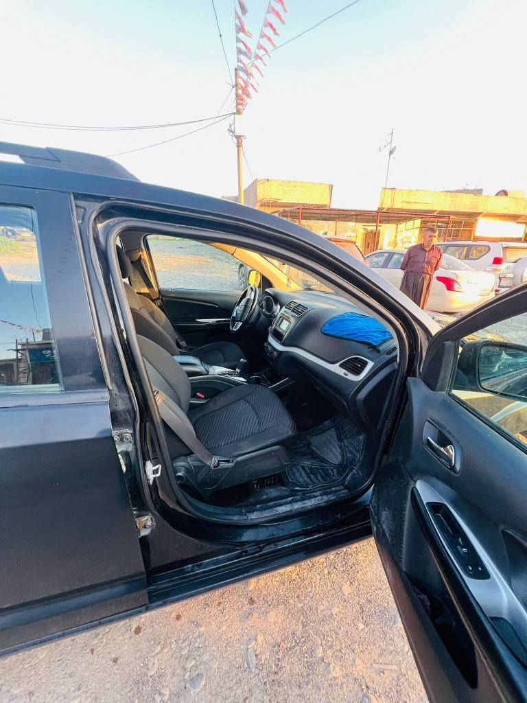 بسم الله مكلف بالنشر  *********** واتساب 
دوج جورني  2018 وارد أمريكي  
كير محرك تحويل بشرط رقم سليمانية 
محرك 4 سلندر 7  راكب 
مكان السيارة أربيل خبات 
5 قطع صبغ بدون شاصي 
*********** واتساب أربيل, العراق
