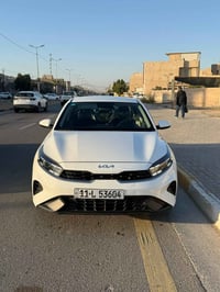 سيراتو للبيع مديل ٢٤  مكينه. ٢٠٠٠  ماشيه ٥٤  مكفوله من الصبح والبارد. ...