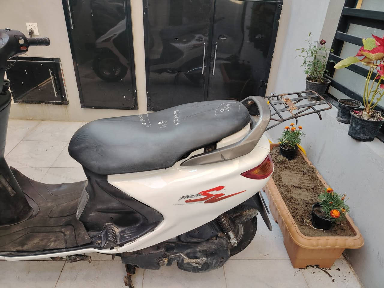 للبيع فراشه حاويه فحل مكينه ناعمه شلعه فول كهربائيات كلهه شغاله سلف هندر كامله علفحص السعر 450اي استفسار ***********عنواني نجف موجود واتساب
