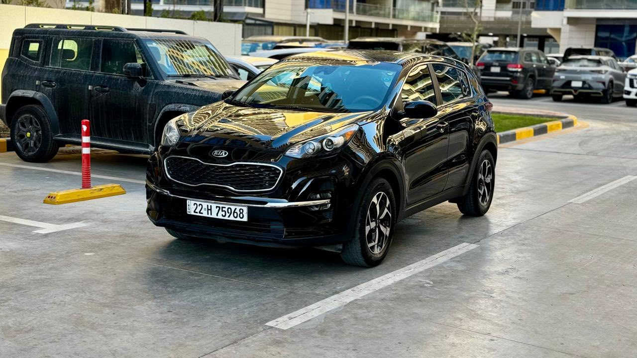 � للبيع كيا سبورتج 2022 وارد أمريكي – لون أسود
🔹 الموديل: 2022

🔹 النوع: Kia Sportage

🔹 اللون: أسود ملكي

🔹 العداد: 29 ألف كيلو 

🔹 المواصفات: عادية (ستاندر)

🔹 الوارد: أمريكي

🔹 رادار

🔹 تحكم ستيرن

🔹 شاشة كبيرة

🔹 نظام التوقف الذاتي

📌 السيارة حادثها جاملغ  وبنيد جهة اليمين (تم التصليح)

📌 بدون فتح ايرباك

📌 السيارة نظيفة جداً من الداخل والخارج

  السعر ؛💰 25,000,000 دينار

للاستفسار الاتصال على رقم الهاتف  ***********
