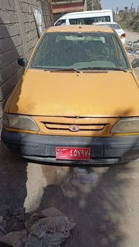 للبيع السعر 6 ورقات كير ومحرك كلشي مابيهن السياره شوف العين  وهذا رقمي...