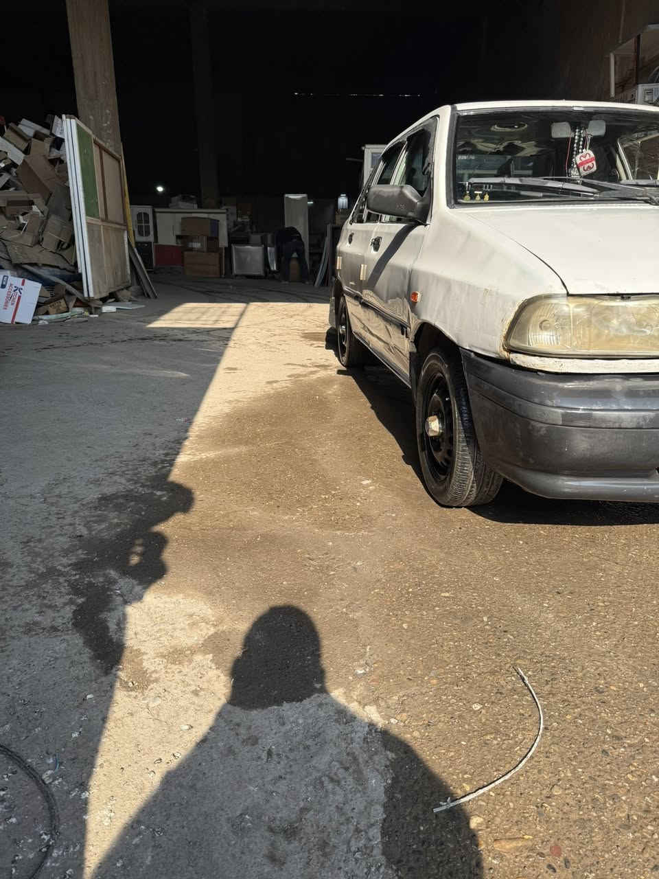 سلام عليكم مكلف بل نشر خابر على الرقم سايبه 2012 سياره كير محرك مدام العين مابيها لا صرف ولا نفخ تاثيرات على النص باتري جديد قشر كدام العين السياره حلو على  كد الحال سياره إقصاد بنك بس اموفايه من شهر العاشر يعني حالين حره تكدر اتحوله بسمك السياره  نينوى كابون بيهه السعر 27 وبيه مجال للشراي خابر على الرقم 0778 102 2880
