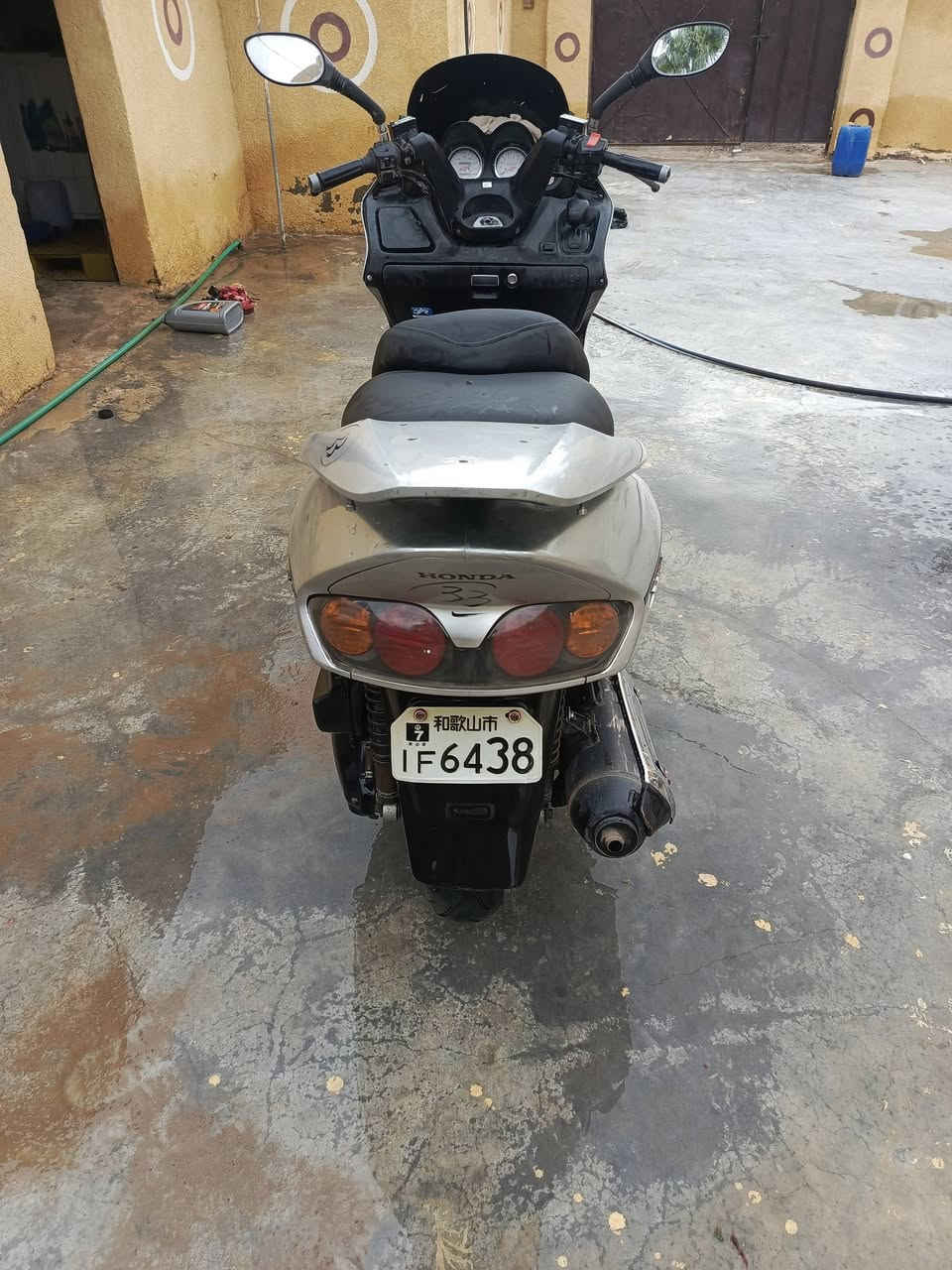 سلام عليكم فورزه 06 البيع مكينه مكفوله  وراق موجوده سعر 750 وبيهه مجال المكان تقاطع نهروان مشروع 9نيسان
***********
