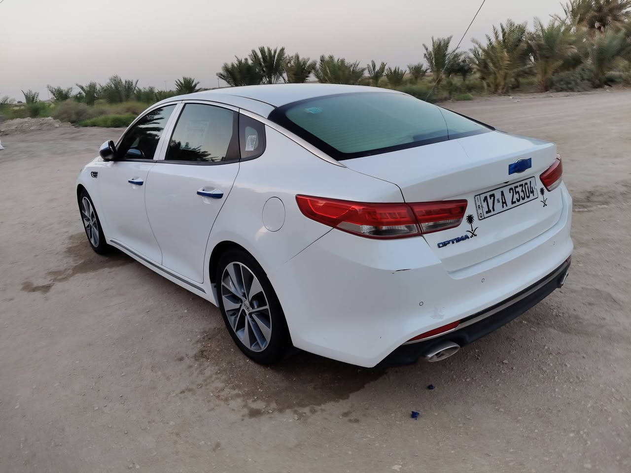 السلام عليكم كيا اوبتيما 2018 مكينه 2400 دوش سياره فول مواصفات للاخير واحد على واحد
عده فتحه 
مواصفات ثلاث بصمات جنطه تفتح عندي التقرب بصمه بالباب  برد بلادي وره شاشه كاميرا حساس امامه حساس خلفيه يعني فول ومواصفات بعد بيه هواي حيل موصفات معروف خليجي فول موصفاته مكاني سماوه سعر خاص وتفاصيل اكثر تصل عل رقم او خاص ***********
