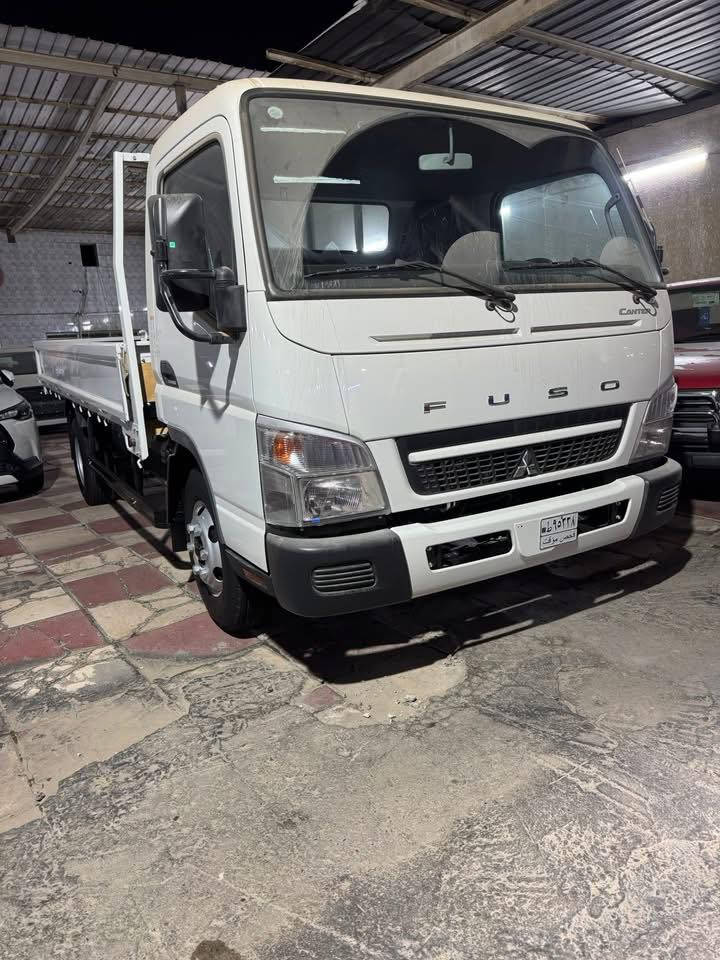 كنتر ميتسوبيشي اصلي موديل 25 زيرو بدي 4ونص متر كويتي بيت المله 
سعر 43,700,000مليون  دينار عراقي مرقم كامل صافي 
كنتر موديل ٢٥ زيرو بدي ٥ متر كوتي بيت المله سعر 
مليون 46,200,000
 عراقي مع الرقم قفل 
***********
