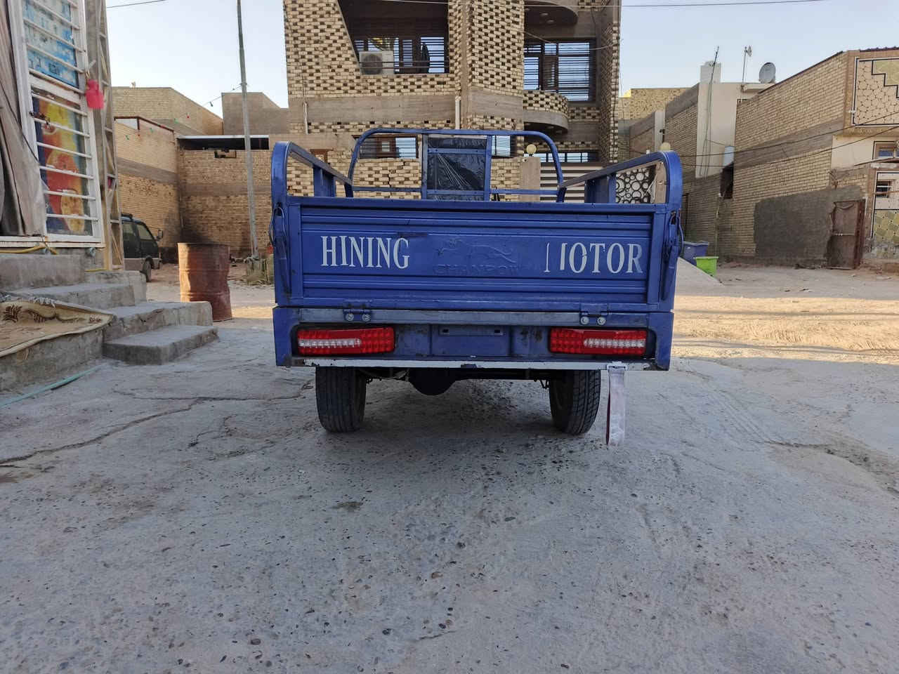 السلام عليكم ستوته للبيع جمره فحل اكتن مقفل مكينه مال انتي آر  ام الحاسبه وكيله نزار الجنابي كهربائيات كله جديده وشغاله اوراق مداور من الوكيل العنوان نجف حي النداء رقم التليفون ***********
