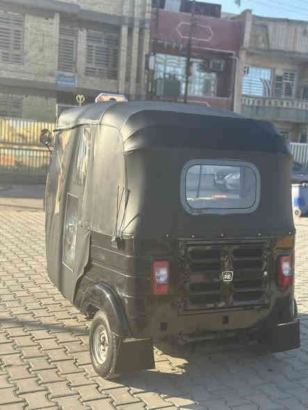 السلام عليكم 
تكتك للبيع موديل 2020الشهر 2تكتك معمر بيهة بس الدوسات ومصبوغة صبغ عام جمالية  السعر 7 وبيهة مجال حك الجية مكاني بغداد الثعالبة قرب سيطرة الشعب القديمة رقمي ***********
