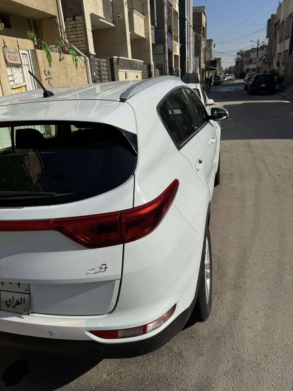 سلام عليكم
سبورتج 2016 خليجي للبيع 
السياره نص مواصفات تبريد قطعتين تلث انظمه قياده (ايكو وسبورت ونورمال) شاشه كامره حساس خلفي كشنات وارضيه جلد السياره نظيفه كير محرك مكفول ما مفتوح  محرك الفين دوش المرغوب رقم اربيل تريد تحويل تريد وكاله مضمون بسم شخص مو بسم شركه بيهة حادث بسيط جاملغ وربع البنيد مصبوغ والسونار موجود ويه الصور مكاني بغداد حي القاهرة عارضهة ب175 وبيهة مجال بسيط رقمي ***********
