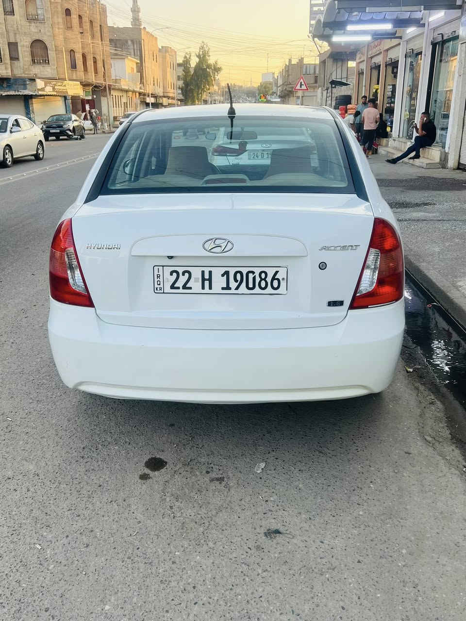 السلام عليكم 👋 
اكسنت دبدوب 🚗 وارد كوري 
موديل 2011 رقم أربيل جديد 
بدون كاربون بانزين ⛽ شرط التحويل 
محرك 16 محرك وكير شرط 👋 
تبريد ثلج 🥶 طخم تاير امامي خلفي جديد 
📢 بدون ضرر شرط ولاصبغ فقط ملاحظات بارد 
🛑#السعر100 وبيها مجال 
رقم الهاتف ***********
بي واتساب
