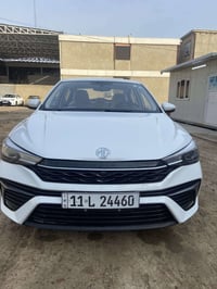 مرقم بغداد Mg5 plus 2025 زيرو السياره مماشيه السياره بيها ضرر بلجنطه و...