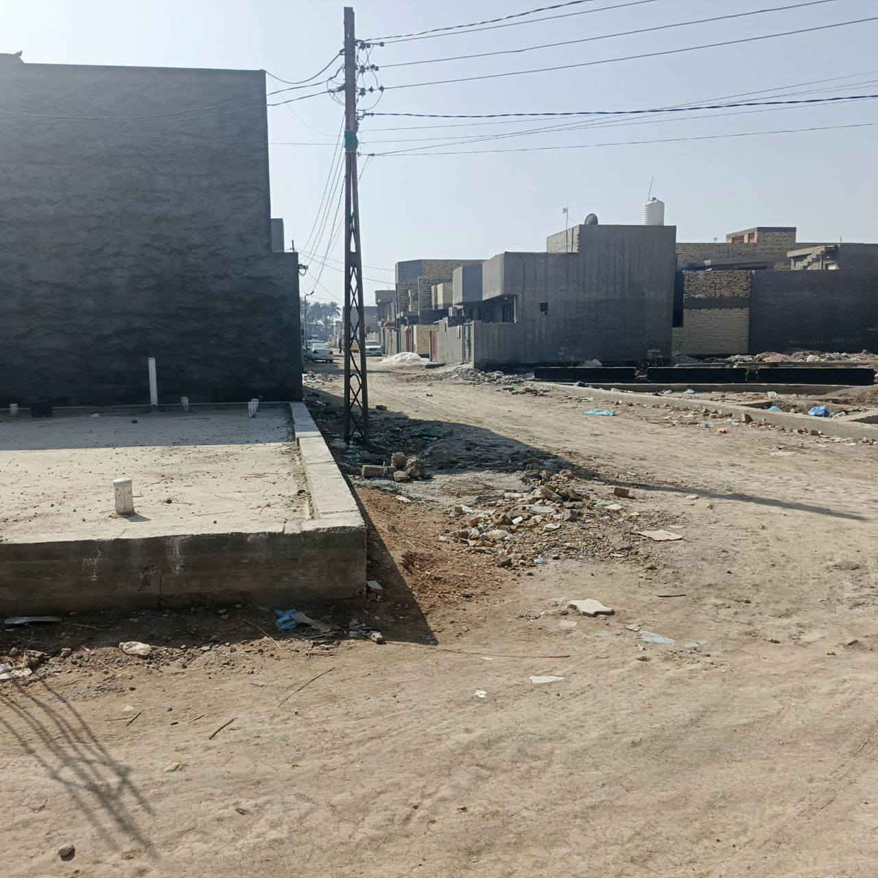 ✨ قطعة أرض للبيع – فرصة مميزة ✨
📍 الموقع: بابل – نادر الثانية
شارع سكلة صدام، قريب على مدرسة عز العرب
📐 المساحة: 100 متر مربع
▪️ مربعة 10 × 10
▪️ ركن على ثلاث شوارع
▪️ بيها رفت
📄 نوع السند: زراعي – سند 25

📞 للاستفسار والاتصال:
*********** 

فرصة مناسبة للسكن أو الاستثمار بموقع حيوي 🌿

#بابل #الحلة #عقارات_بابل #اراضي_للبيع #فرصة_استثمار #نادر #سكلة_صدام
