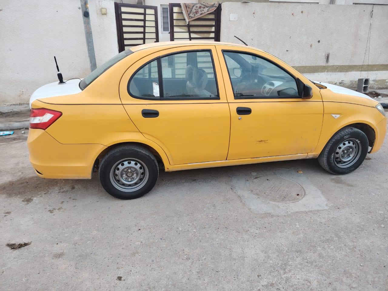 ساينا 19 بيه بارد بقبق البانزين وشويه صبغ باب السايق مكفوله من التبديل حداديه تخم تاير تبريد تتفئه سنويه جديده مصفره ماشيه 100الف ***********
