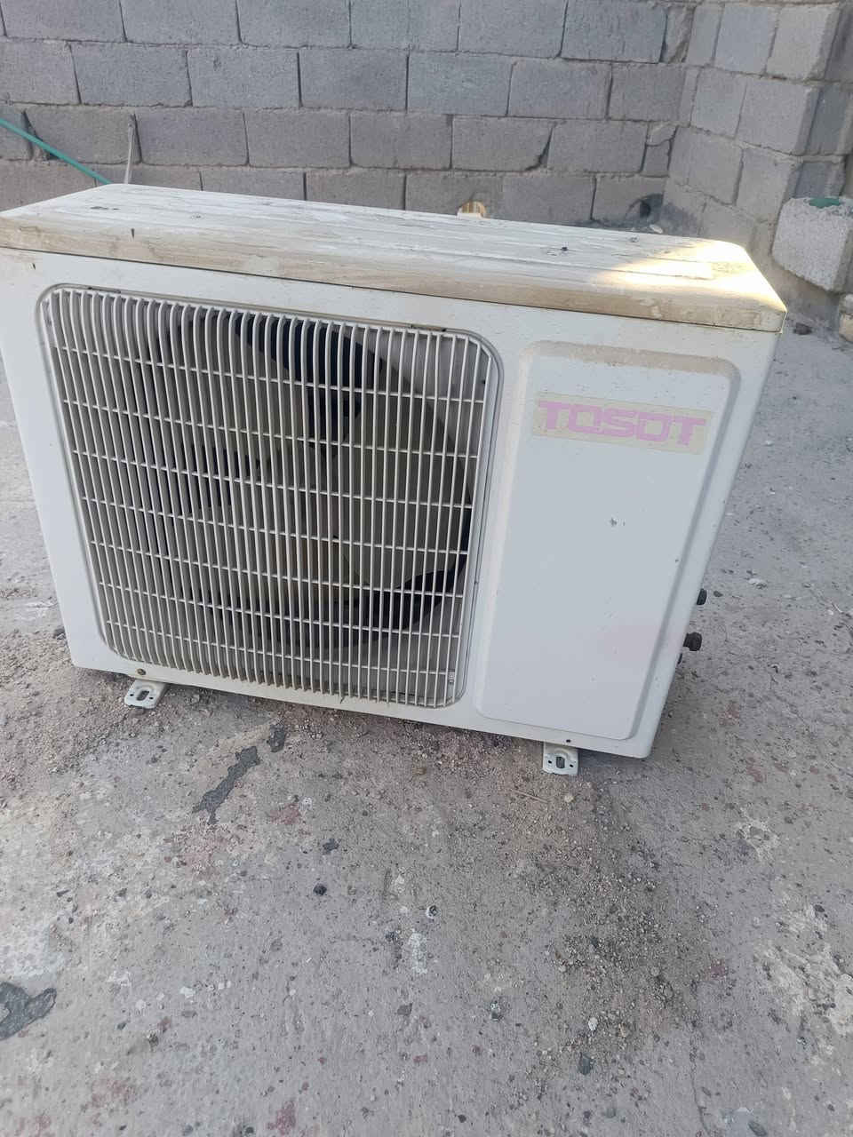 سبلت ابو طن شغال فقط ليك مادري وين بي السعر ب 125 يوجد توصيل واتساب ***********
