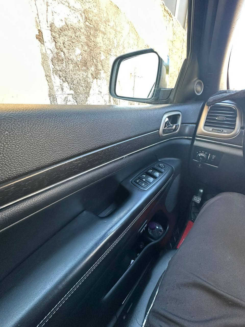 جيب امريكي لمتدد موديل 2017
حادثه مثل ما موضح بالصور فقط جاملغ امامي ومصلح بدون تبديل

محرك 6 سلندر 3600 فور ويل

ماشيه 90 ميل

كير محرك كفاله

فول مواصفات لمتدد

بصمة دخول ذكي

تشغيل عن بعد

سلايت فتحه

صندوق كهرباء

شفتات ستيرن

تدفئه تبريد مقاعد

ذاكرة خزن ميموري

هيتر ستيرن

كراسي كهرباء وكراسي جلد

اشاير بالمري ومري هيتر

لايت زنون عالي ناصي كشافات زينون

حساسات خلفيه

مرايه اوتودم معتمه

شاشه وكامره دواره

مودات قياده

حدايه وتخم تاير جدد

تبريد وتدفئه

رقم بغداد باسمي

السعر 185 وبيها مجال قليل 
مكاني نجف
***********
