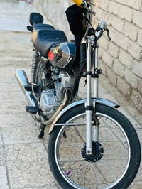 دراجه البيع فول نضافه سعر خاص ال مو شراي لا تراسل وتعبني رقم 078395550...