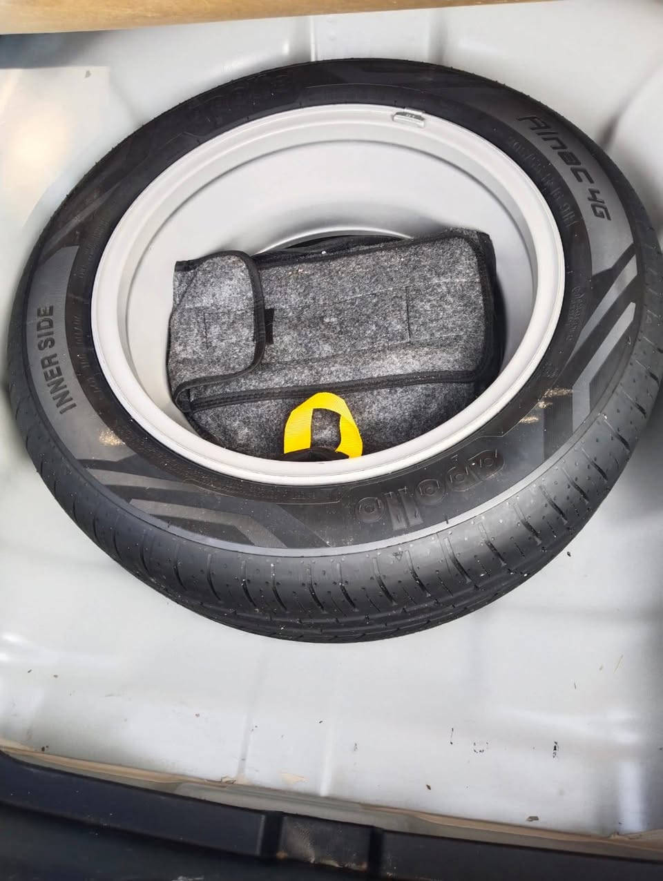 سلام عليكم 
اكسنت ٢٠٢٤ خليجي 
بيه تبديل بابين اثر شخوط 
مكفوله غير هذني التبديل
فول مواصفات 1على 1
مكاني نجف الاشرف 
***********
