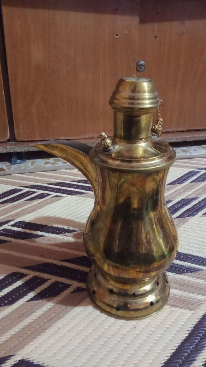 داله للبيع مستغدمه شي قليل
تعمل على الفحم للبيع عمل سوري 
رقم الهاتف واتساب ***********
