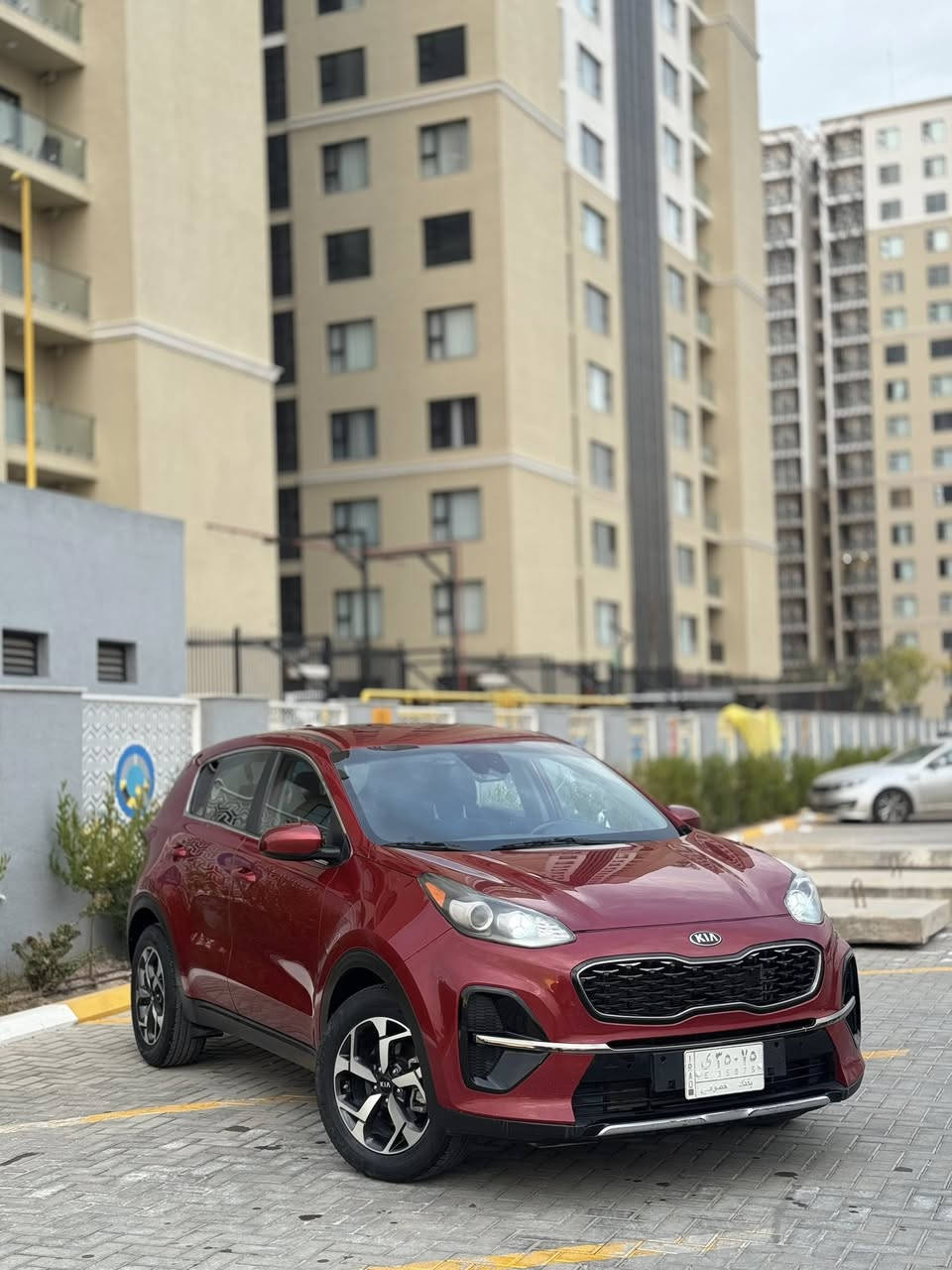 يا الله 
السلام عليكم
سبورتج 2021 وارد امريكي

حادثهة كلش بسيط بنيد سحطي قطعة وحدة
صور الحادث مرفقة

رادار امامي
تحديد مسار
تحكمات 
3انضمه قياده
شاشه جبيره
وباقي المواصفات العاديه

السياره كلش جديده وبالحقيقه احلى من الصور
السعر 168

بغداد حي اور او حي الجهاد
***********
