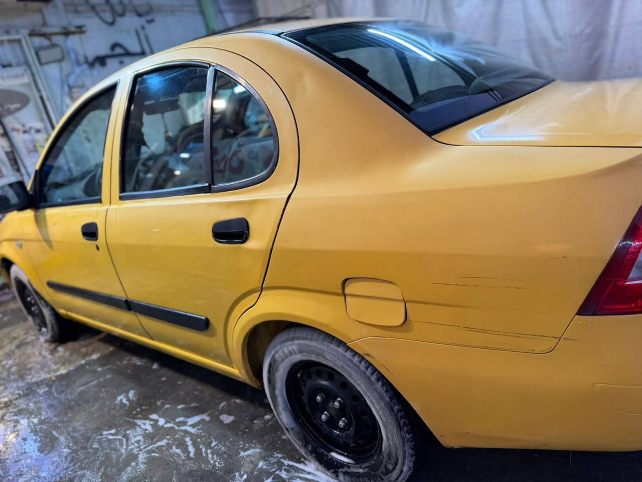 سلام عليكم سياره طيبه للبيع موديل 2015سعرها 35وبيها مجال بسيط خابر وتدلل كشر كدامك وصور البارحه طكيت رقمي *********** وسياره تجي تشوفها وتكلبها / بغداد
