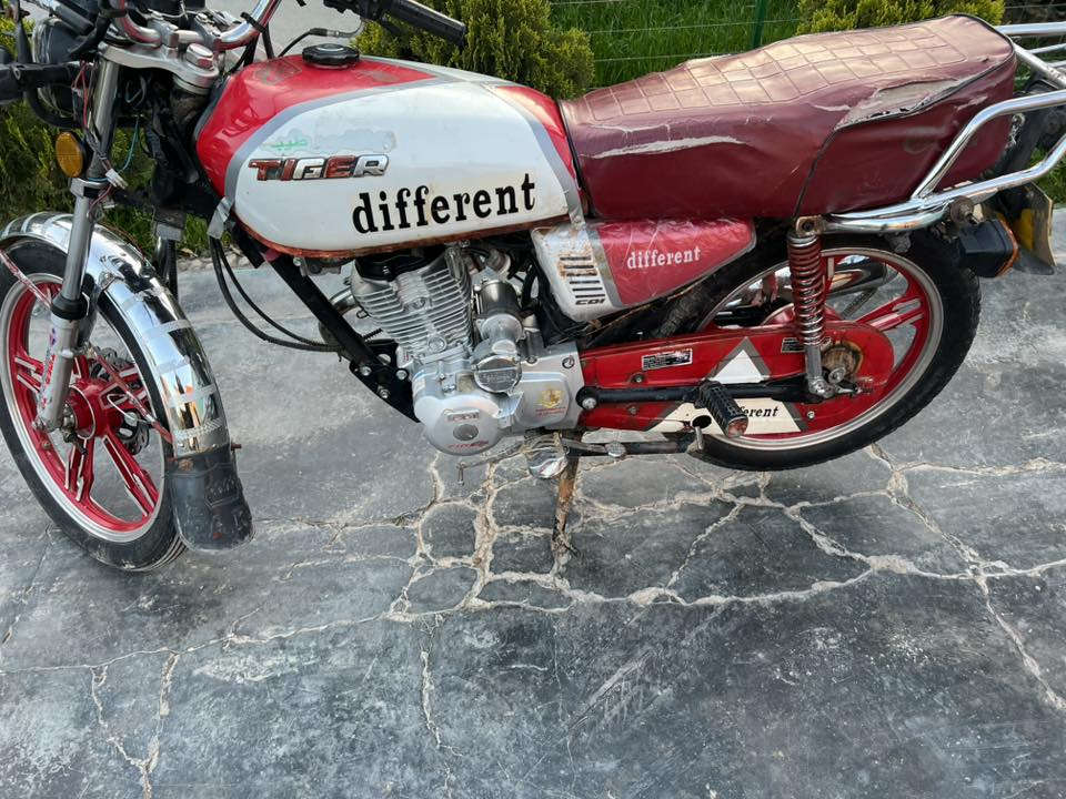 السلام عليكم
تايكر 2020 لونين سلف 5 كير 
نضافه فول نشاط فول 
مفتوح مره وحده مبدل بستم فقط الباقي شركه 
السعر 480 
***********
