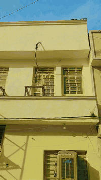 السلام عليكم أني اعمل ترميم بيوت وتفليش ورفع الأنقاض وتفليش ارضيات وجدران وخلفة تطبيك والبخ ونثر وخلفه صب ماستك الأسطح وعادة الماستك وتزفيت الأسطح وتسليط الأسطح يوجد كادر اعمل داخل بغداد وهذا رقمي بي واتساب للتواصل 
***********
***********بي واتساب
