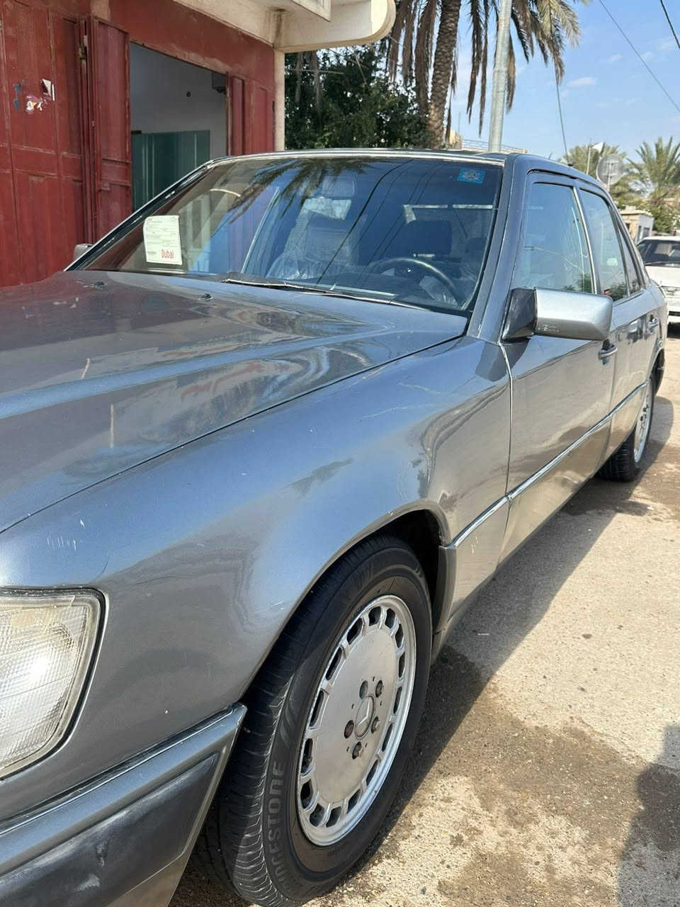 مارسدس دب موديل ٩١ مكينه ٣٠٠٠ رقم واسط النكليزي سنويه وهزه جدد صدر مامي خلفي جديد تخم تاير جديد قواعد دبلات سليمه مكان سياره واسط سعر ٥٥ وبيه مجال شي قليل ***********
