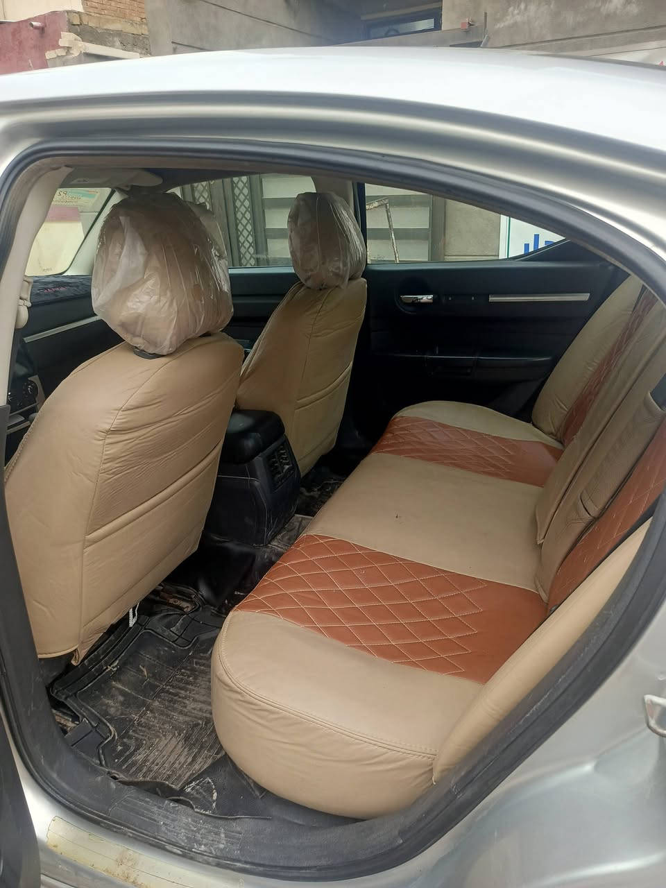 جارجر 2008 رقمها سليمانيه سياره نظيفه تخم تاير جديد صدر 70٪ سياره قطعتين تبديل وقطعه راشين بطش السياره ما ناقصها برغي مكاني بغداد *********** السعر 83
