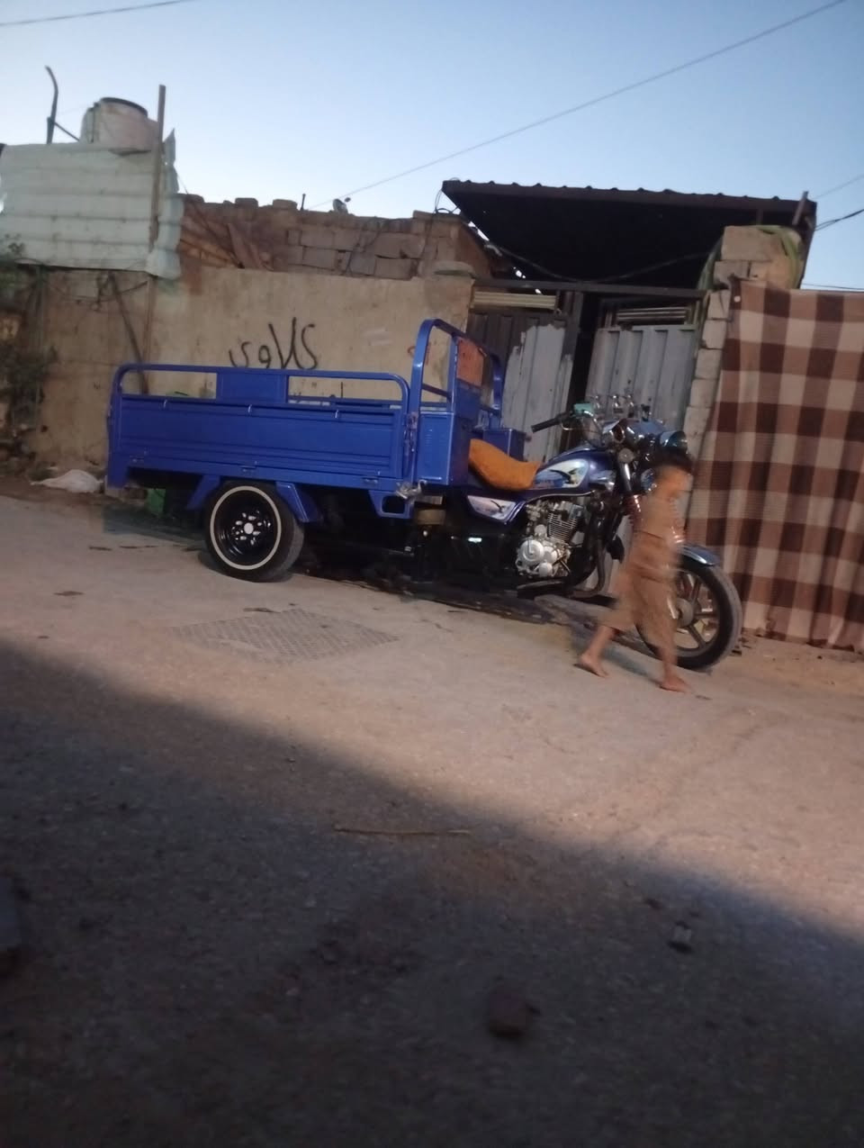 سلام عليكم ستوته لبيع وشراي يراسني /وذا اكو مراوس حسب القناعه بنضافتهه دزهه بل تعليق شعندك دز


**إذا كنت صاحب هذا الإعلان وتريد حذفه لأي سبب، رجاءا أرسل رسالة إلى الدعم الفني**
