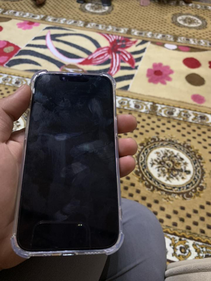 13 عادي وتر ممفتوح جهاز كلش نضيف جديد جداً بطارية 86 ذاكرة 128 دبل سيم كارت شريحتين 
بغداد المحمودية 
*********** واتساب
