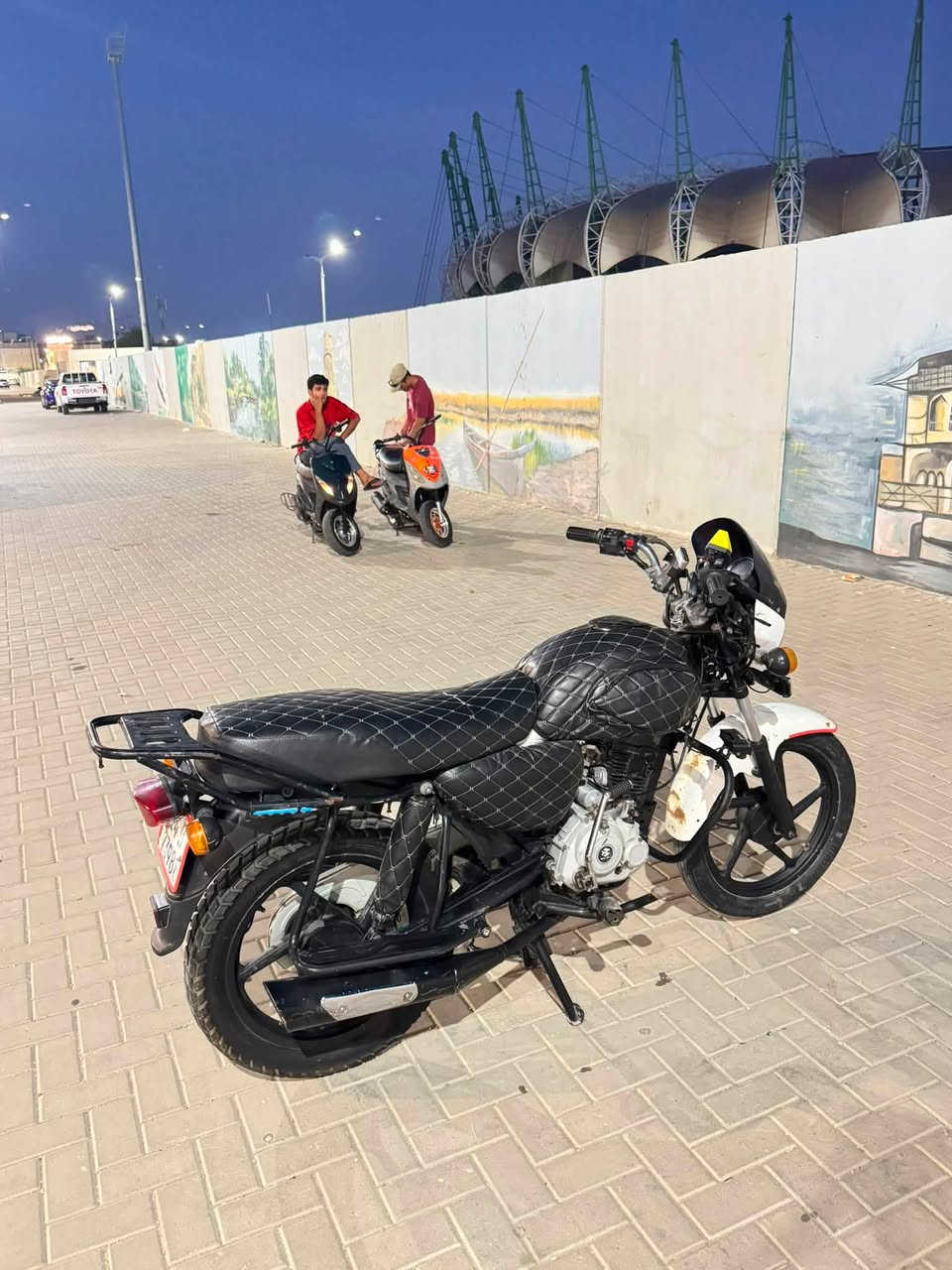بوكسر 21 رقم وسنويه انكليزي ترقيم جديد 2030 دراجه جاهزه ومامتعوبه مال بيت كهربائيات شغاله من طول لطول بيها بلوجكترات ٤ الوان تسوي اليل نهار مجفته تجفيت شركه مكينه خرسه نهضه ومعدل فول 
سعره ١٧٢٥ مجال حك جيه مكاني كزيزه
رقمي ***********
