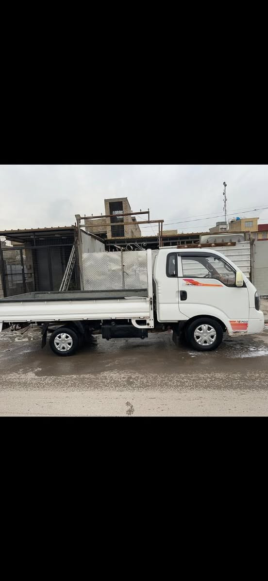 السلام عليكم 
كيا نثيه 2018 
سياره كفاله عامه بيها بس بارد بل بنيد 
بدون فتح وصبغ. مكينه خير من لله شاصي رقم شاصي كفاله 
رقمها واسط انكليزي بسمنا 
سعرها 118$وبيها مجال عنواني الكماليه 
***********
