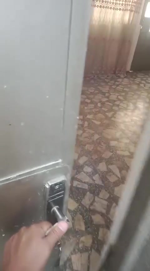 سلام عليكم بيت مساحه 100متر بلعباسيه بحي شهداء وره جامع ال دهيم سعر 32 بي مجال واضح بلصوره


**إذا كنت صاحب هذا الإعلان وتريد حذفه لأي سبب، رجاءا أرسل رسالة إلى الدعم الفني**