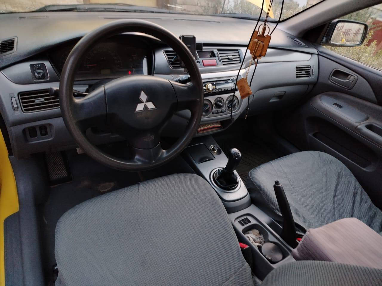 السلام عليكم.
ميسبوشي لانسر للبيع 

موديل: 2010

رقم جديد بغداد 

حجم المحرك: 1.6

تبريد شغال تادفئه +تبريد 

كير: عادي 

صدر الخلفي جديد الخلفي 

ضرببه: مابيهه 

*وبيهه يم القبغ مال بانزين مصبوك قليل وبالبنيد بنص صبغ قليل السياره نضيفه كلش احله من الصور 

*المكان بغداد 

*السعر74بيه مجال. 

الرقم للستفسار: ***********
