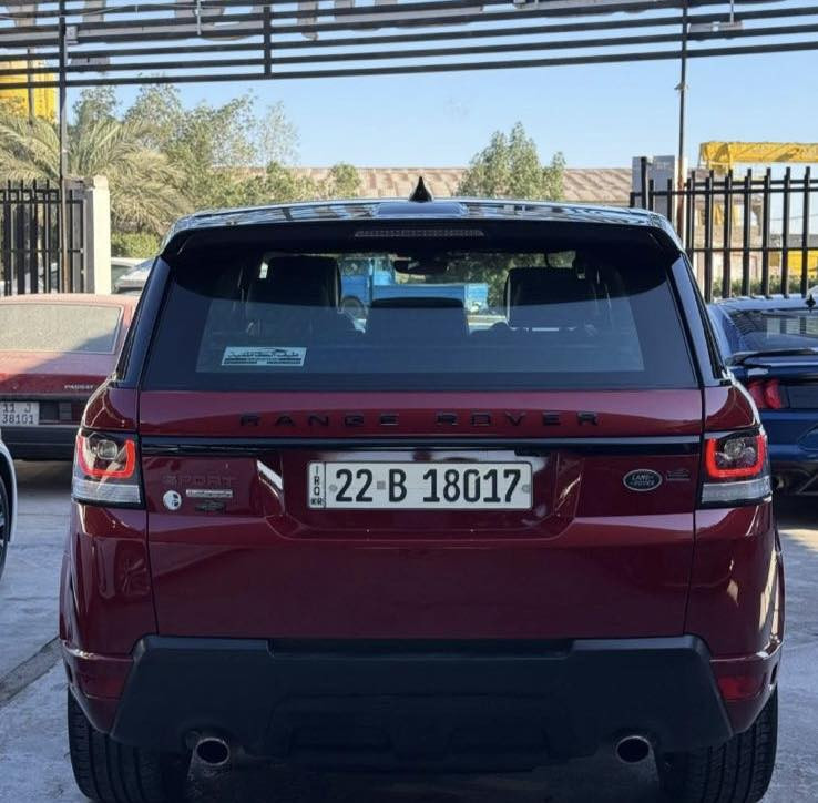 السلام عليكم
رانج روفر 2017 سبورت اعلى فئة 
خليجي مكفولة من الضربة و الصبغ 
ماشية 145,000 
فول مواصفات
فتحة 
أبواب شفط 
محرك 8 سلندر
كشنات جلد 
دواسات كهرباء 
رادار 
مساج 
و بعد اكو مواصفات 
مكان السيارة بغداد 
الرقم ***********
