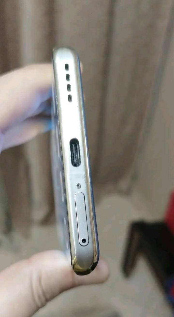 Realme 12 Pro 5G
ذاكره 512
رام 12
بطاريه 5000
ملحقات كامله 
الجهاز ما مفتوح ولا مبدل بي اي شي
السعر 300 وبي مجال قليل
مكاني موصل الايسر الاربجيه قرب جامع البديع 
شراي اتواصل ع الواتساب فقط ماسنجر ماعندي

***********
