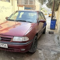 استرا موديل 1993للبيع ملاحضه المحرك بي رخاوه  للتواصل   ع الرقم 075184...