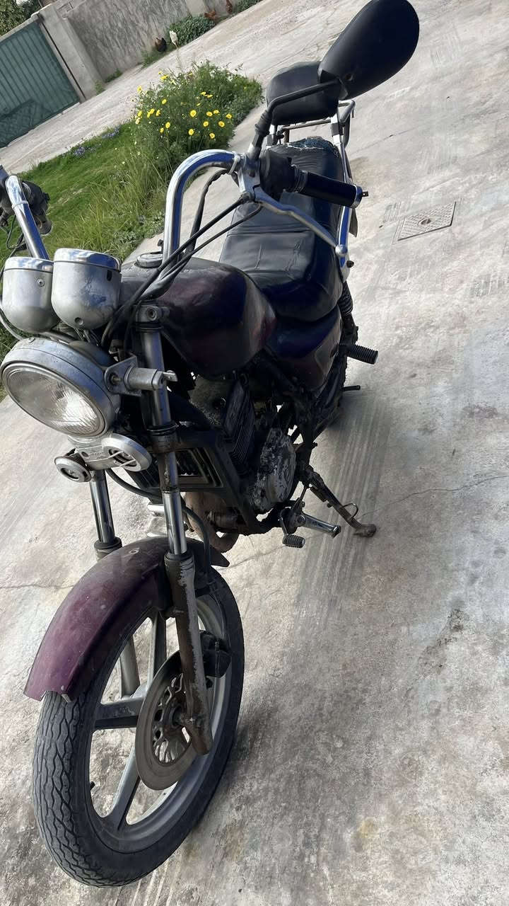 سلام عليكم موطور هارلي 2ولف للبيع مكينه خير من الله سعر 275وبي مجال بصيط وهاذه رقمي ***********
