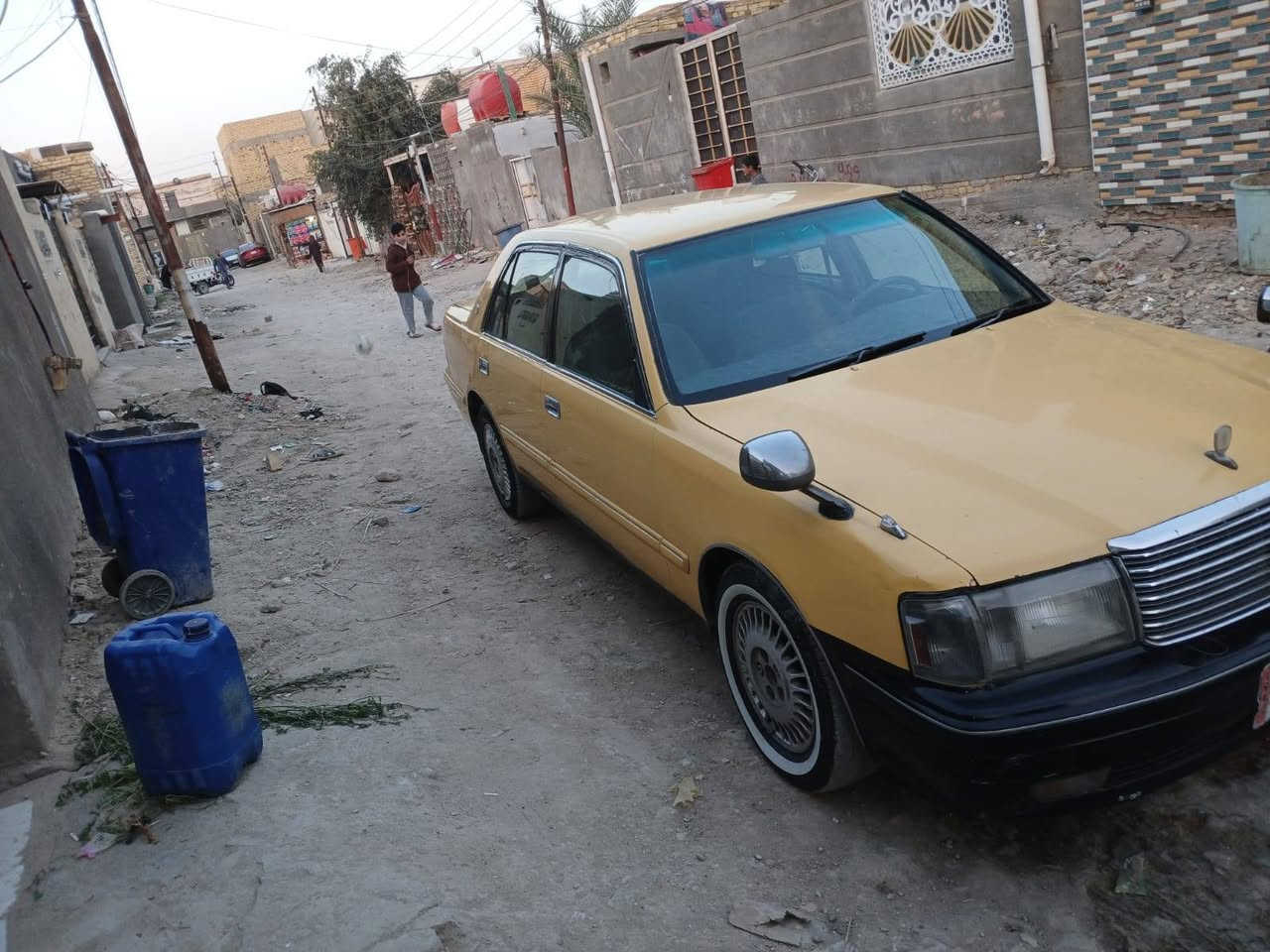 سلام عليكم سياره راس الثور تكم موديل ٩٥ للبيع
سياره احلى من الصور بيها عطل كهربائي بالكير. مكينه فيفيتي ٣ الاف مال حاويه. كشرتها نضيفه كهربائيات شغاله التبريد شغال نقص غاز فقط رقم انبار الماني. المشط بي جبنه ينقص. دواخل نضيفه. السعر ٥٥ وبي مجال للشراي لان محتاج ومستعجل عل بيعها.

***********
